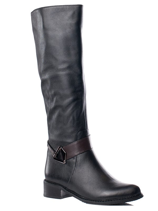 footwear-2-before long boot image retouching